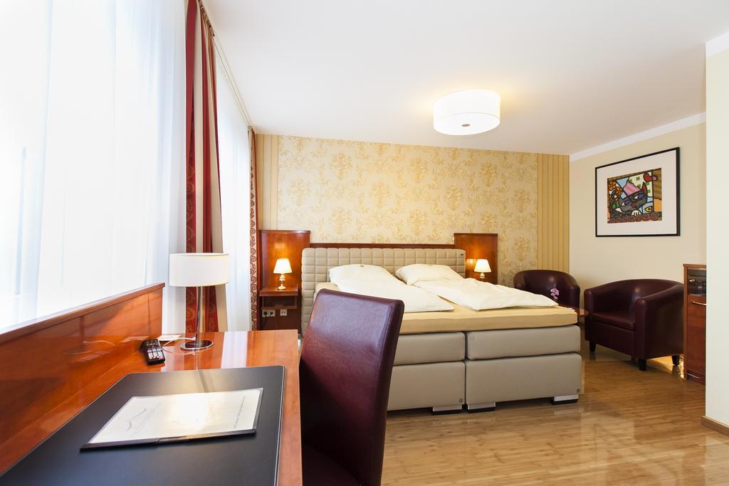 Hotel Am Berliner Platz Langenfeld  Bilik gambar